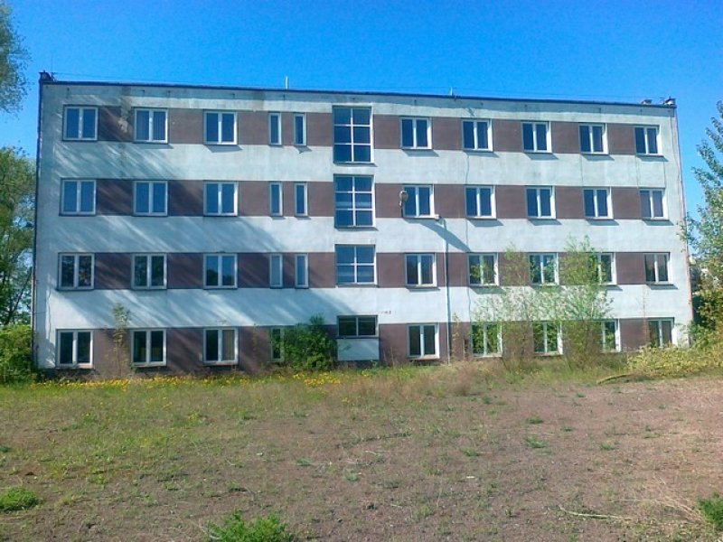 Sprzedam obiekt biurowy z opcją przebud. na mieszk - 01 Sprzedam obiekt biurowy z opcją przebud. na mieszk - 01
