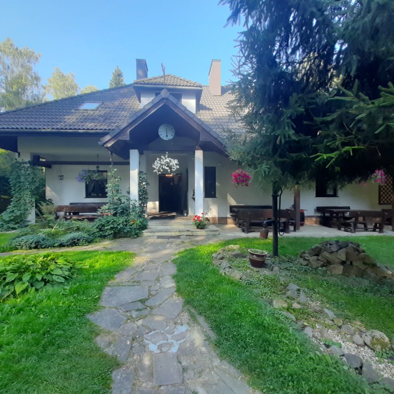 Restauracja z Pokojami Hotelowymi w Bieszczadach