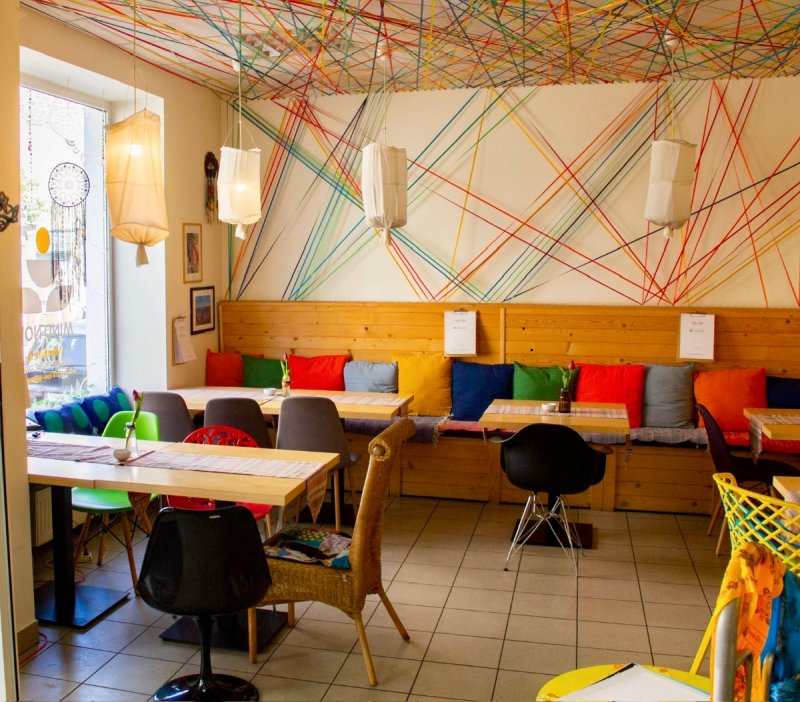 Odstąpię lokal gastronomiczny w Poznaniu - 01