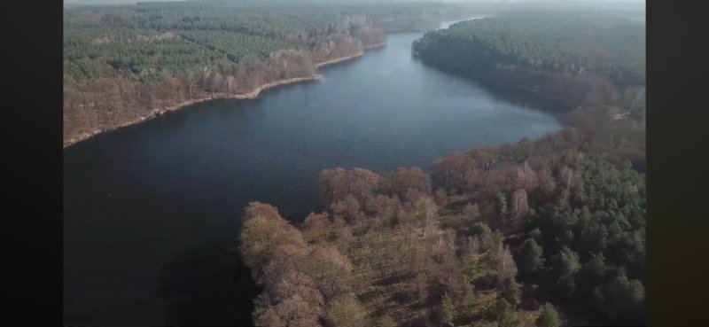 Wyjątkowa oferta dużej nieruchomości nad Jeziorem - 04