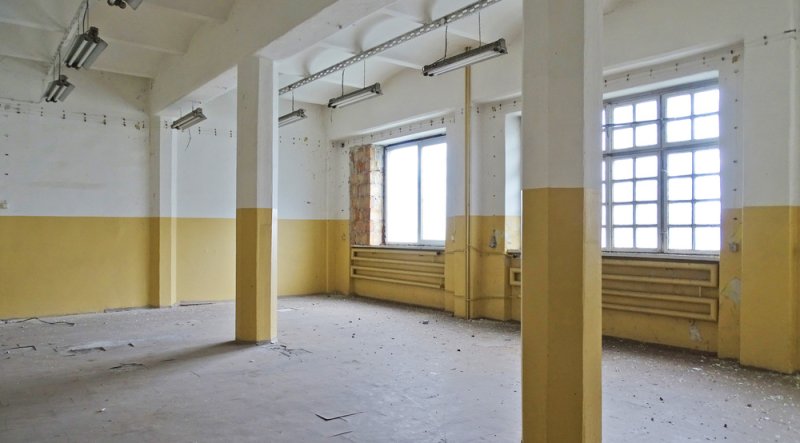 Ludowa 24 w Szczecinie Budynki i teren na sprzedaż - 03